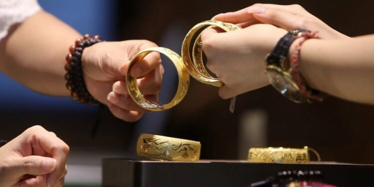 افزایش روانی قیمت طلا در بازار داخلی/ مردم با صبوری وارد معاملات شوند