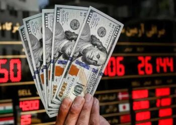 قیمت دلار، یورو و سایر ارزها ۸ آبان ۴۰۴/ دلار خیز برداشت