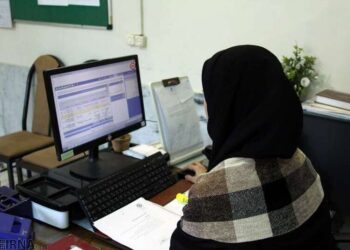 بازنشستگی اجباری این کارکنان/ وزارت اقتصاد دستور داد