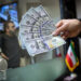 قیمت دلار، یورو و سایر ارزها امروز ۳۰ مهر ۱۴۰۴/ دلار ۲۵۰۰ تومان گران شد