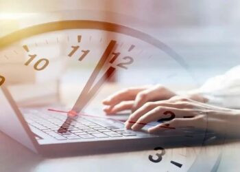 کارمندان دولت حتما بخوانند/ خبر مهم رییس سازمان اداری و استخدامی درباره کاهش ساعت کاری و افزایش تعطیلات آخر هفته