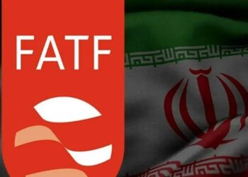 کامران ندری اقتصاددان: کسانی که به خارج نشدن ایران از لیست سیاه FATF اعتراض دارند پاسخ بدهند مگر چه کار مثبتی از سوی ایران انجام شده؟