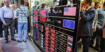 پیش‌بینی رییس اسبق کانون صرافان درباره نرخ ارز/ قیمت دلار تا پایان امسال به چه سطحی می‌رسد؟