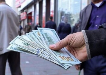 قیمت دلار، یورو و سایر ارزها امروز ۱۰ آبان/ دلار باز هم خیز برداشت